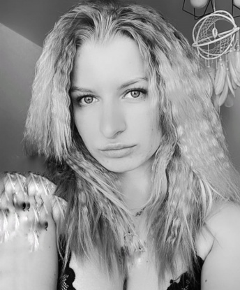 Александра